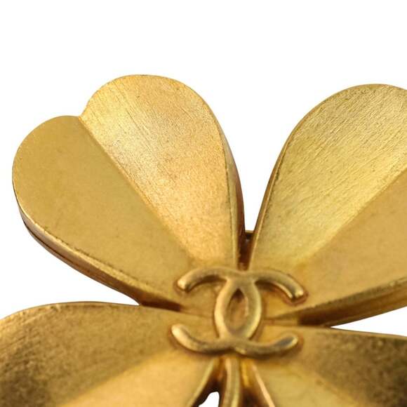 CHANEL Vintage Gold Logo Brooch - Picture 13 of 14